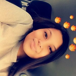 Meet your Posher, Kiana